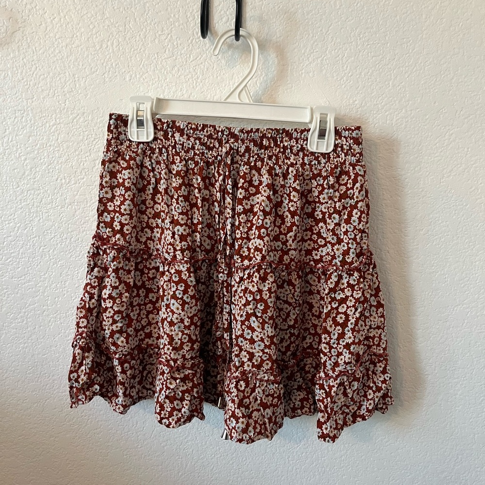 SHEIN Red and White Floral Skirt